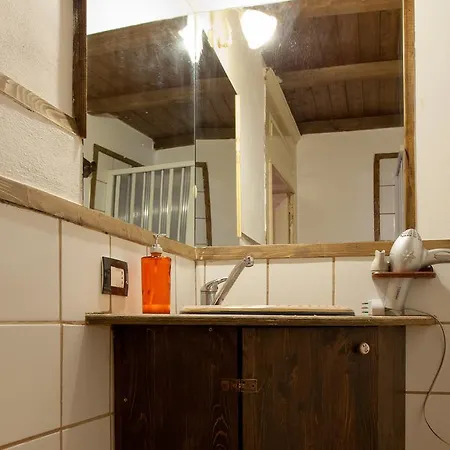 Bed & Breakfast Piccolo Gellia 2*